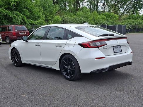 Used 2025 Honda Civic Sport image 4