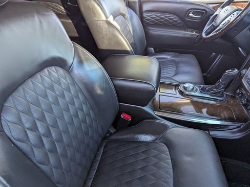 Used 2019 INFINITI QX80 Luxe w/ 22" Wheel Package image 11