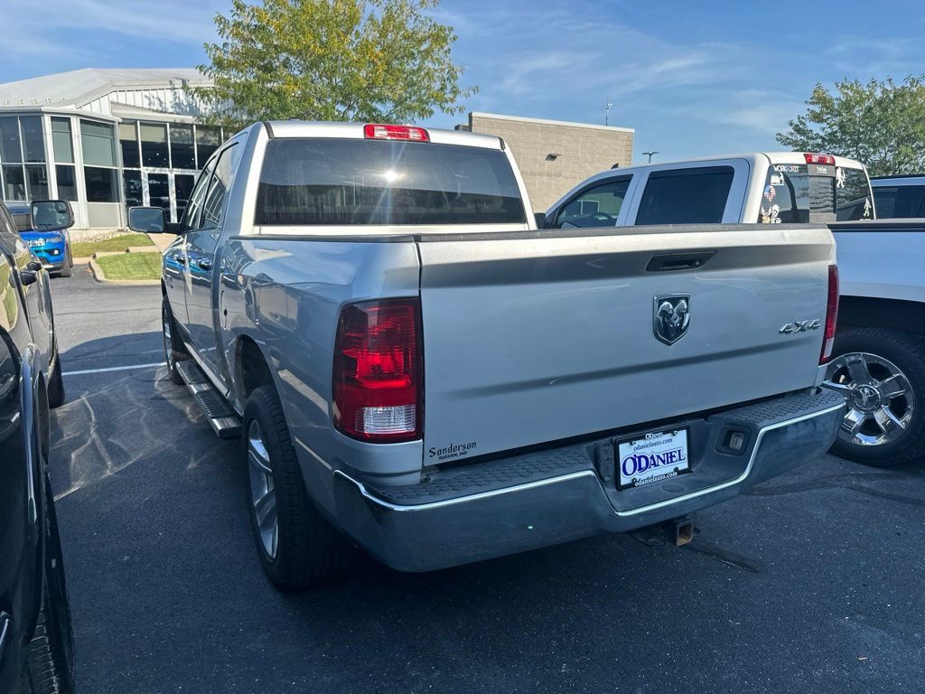 Used 2017 RAM 1500 ST w/ SXT Appearance Group AWD/4WD image 2