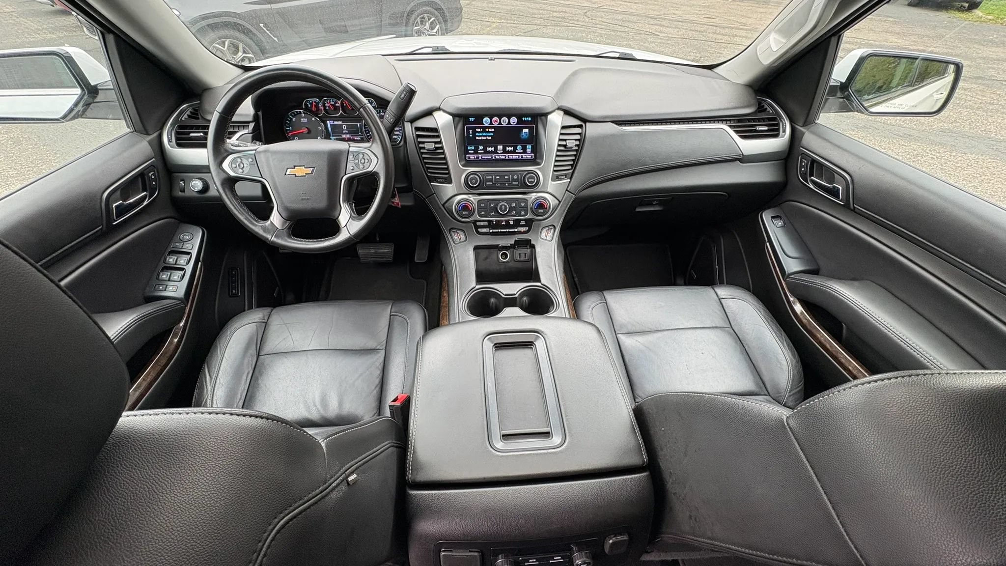 Used 2018 Chevrolet Suburban LT AWD/4WD image 31