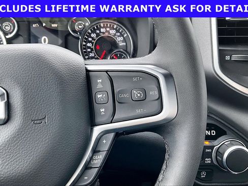Used 2025 RAM 1500 Big Horn AWD/4WD image 16