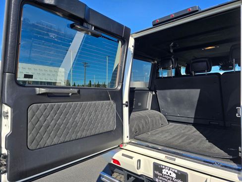 Used 2018 Mercedes-Benz G 550 Squared image 21