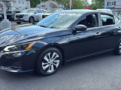 Certified 2024 Nissan Altima 2.5 S FWD image 3