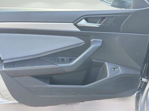 New 2026 Volkswagen Jetta SE image 19