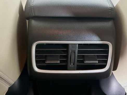 Used 2015 Honda CR-V Touring image 28