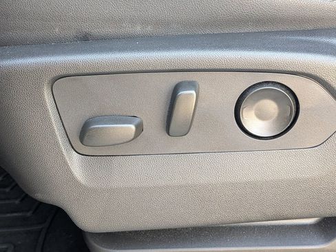 Used 2024 Chevrolet Tahoe LT w/ Luxury Package image 21