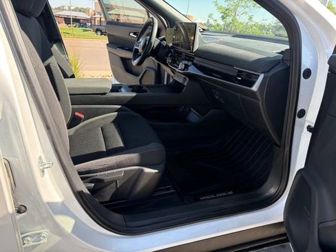 Used 2025 Honda Prologue EX image 25