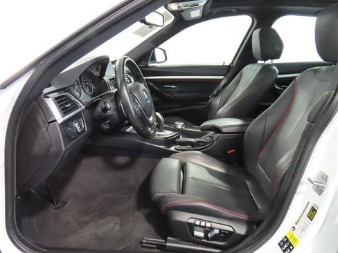 Used 2017 BMW 340i Gran Turismo xDrive image 18