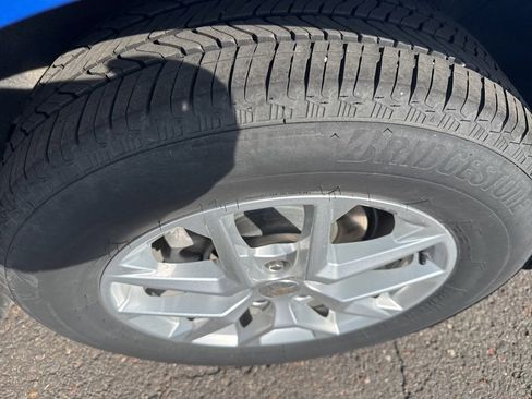 Used 2024 Chevrolet Equinox LT image 19