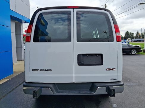 Used 2023 GMC Savana 2500 w/ Driver Convenience Package image 5