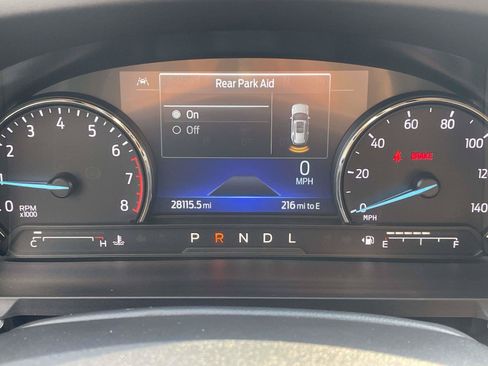Used 2022 Ford Explorer XLT w/ Equipment Group 202A AWD/4WD image 30