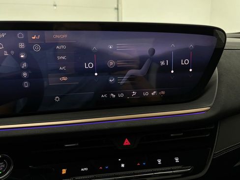 New 2025 Buick Envision Sport Touring image 5