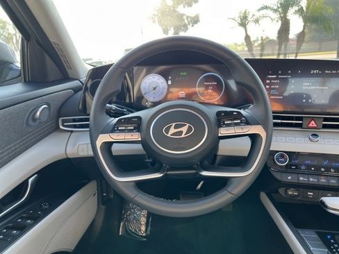 New 2026 Hyundai Elantra Limited image 18
