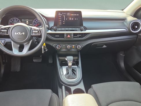 Used 2024 Kia Forte LXS w/ LXS Technology Package FWD image 12