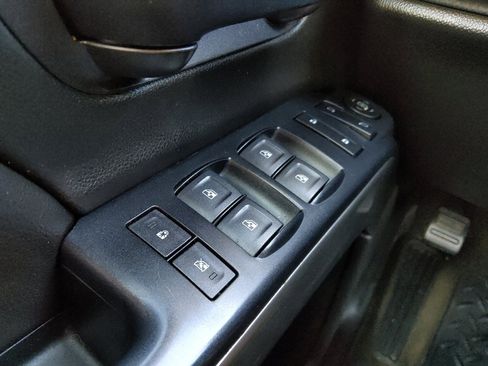 Used 2018 Chevrolet Silverado 1500 LT w/ All Star Edition RWD image 27