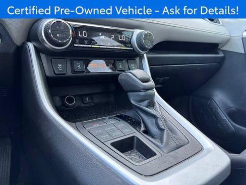 Used 2022 Toyota RAV4 XLE w/ Convenience Package AWD/4WD image 15
