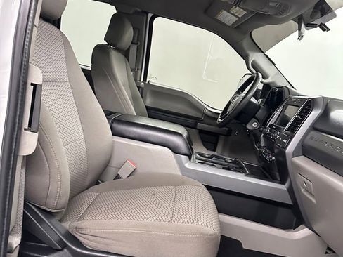 Used 2019 Ford F250 XLT w/ XLT Premium Package image 41