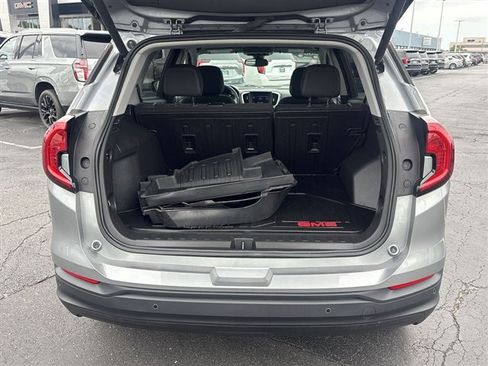 Certified 2023 GMC Terrain SLE w/ Driver Convenience Package FWD image 25