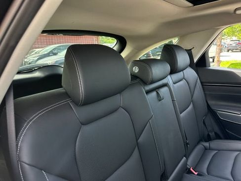 Used 2024 Genesis GV70 2.5T w/ Select Package AWD/4WD image 32