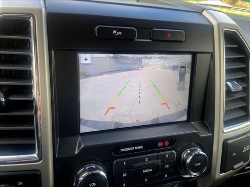 Used 2018 Ford F250 Lariat w/ Lariat Value Package image 22