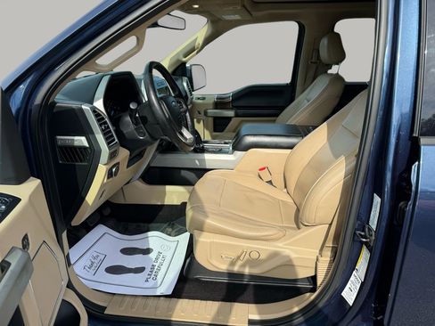 Used 2016 Ford F150 Lariat w/ Equipment Group 502A Luxury image 8