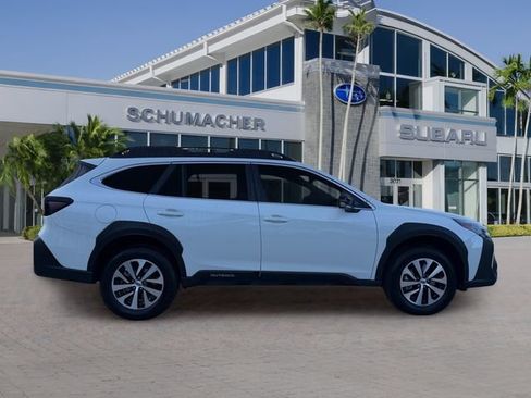 Certified 2025 Subaru Outback Premium AWD/4WD image 8