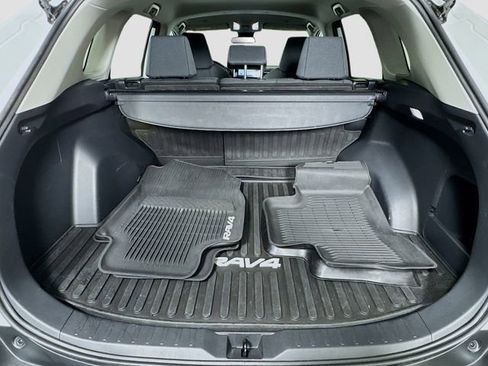 Used 2023 Toyota RAV4 LE image 27