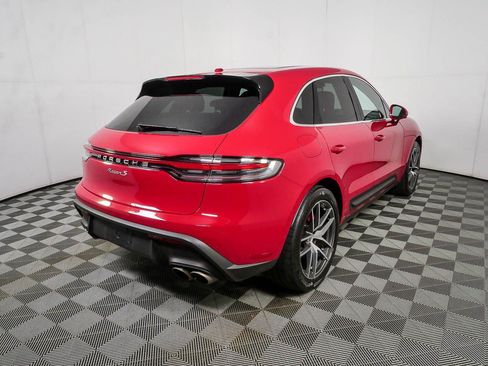 Certified 2022 Porsche Macan S AWD/4WD image 27