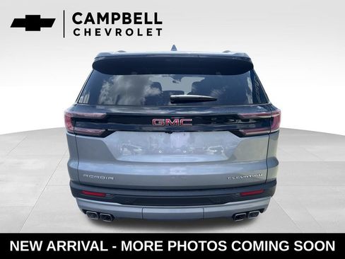 Used 2026 GMC Acadia Elevation w/ Elevation Premium Package FWD image 4
