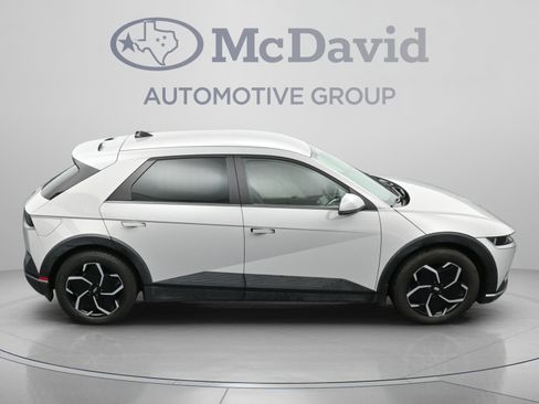 Used 2024 Hyundai Ioniq 5 SEL RWD image 39