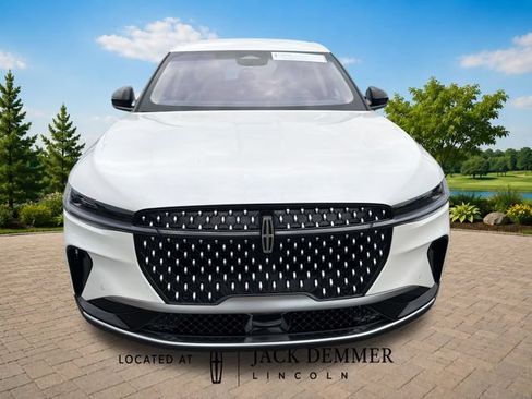 Certified 2024 Lincoln Nautilus Premier AWD/4WD image 12