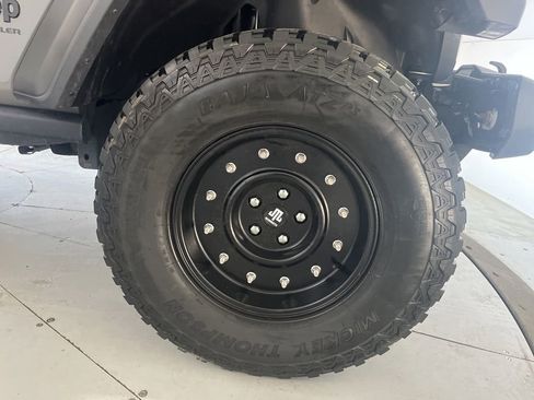 Used 2023 Jeep Wrangler Unlimited Sport AWD/4WD image 16