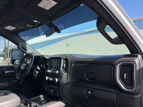 Certified 2022 GMC Sierra 3500 AT4 w/ AT4 Preferred Package AWD/4WD image 37