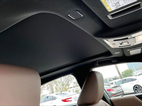 Used 2025 Lexus ES 350 w/ Premium Package image 13