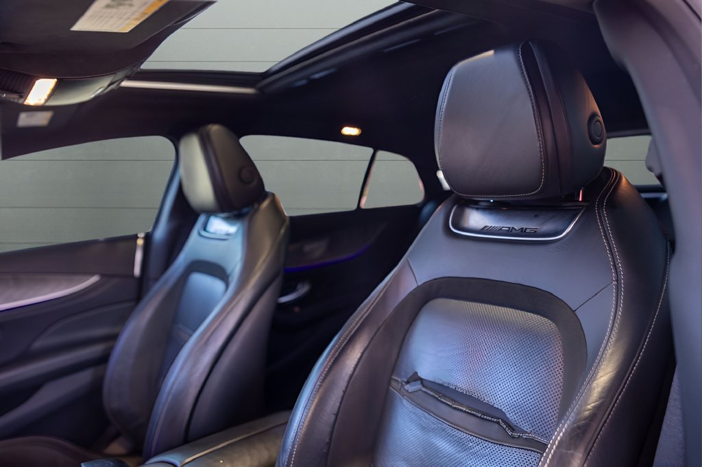 Used 2019 Mercedes-Benz AMG GT 63 image 2