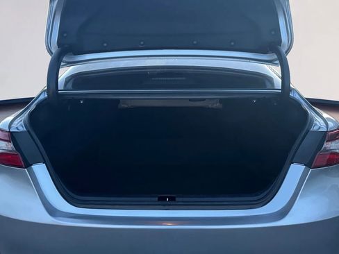 Used 2022 Toyota Camry SE FWD image 19