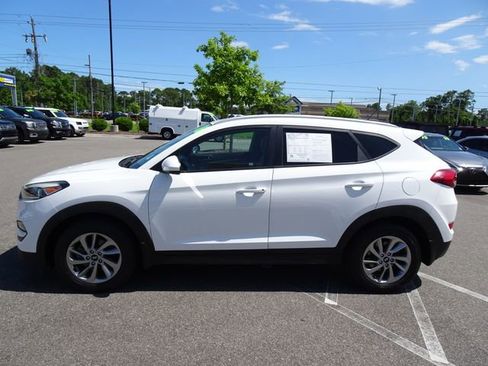 Used 2016 Hyundai Tucson SE w/ Option Group 02 FWD image 7
