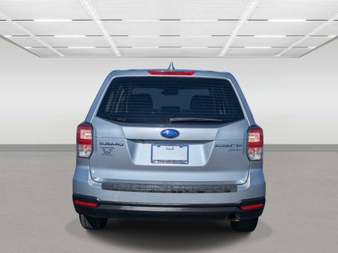 Used 2017 Subaru Forester 2.5i image 4
