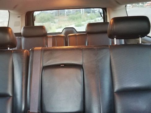 Used 2007 Cadillac Escalade ESV AWD w/ Information Package image 10