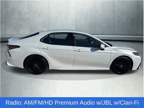 Used 2022 Toyota Camry XSE w/ Navigation Package image 4