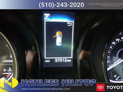 Used 2023 Toyota Camry SE image 5