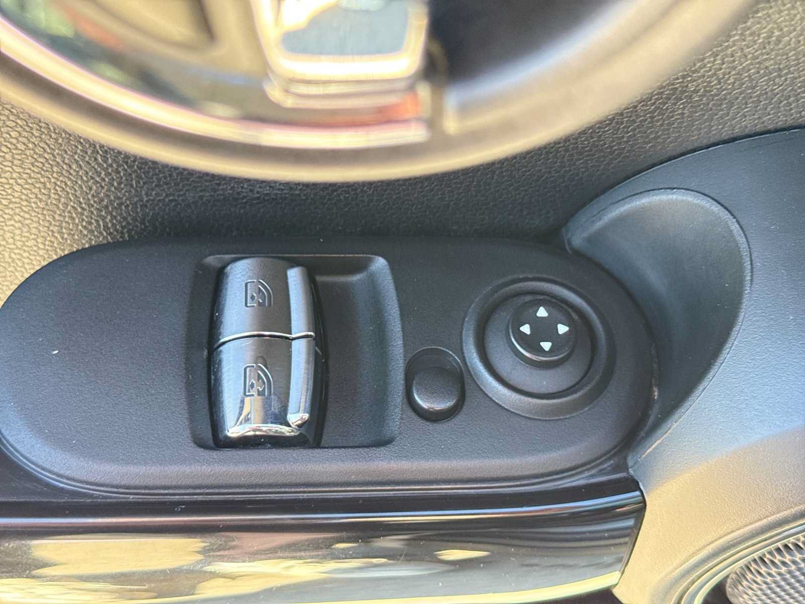 Used 2018 MINI Cooper S FWD image 16