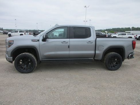 New 2026 GMC Sierra 1500 AT4 AWD/4WD image 11