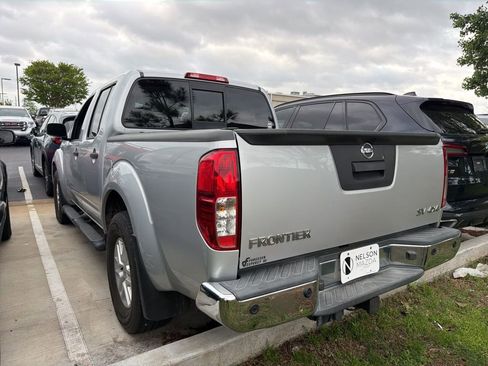Used 2018 Nissan Frontier SV w/ Value Truck Package image 4