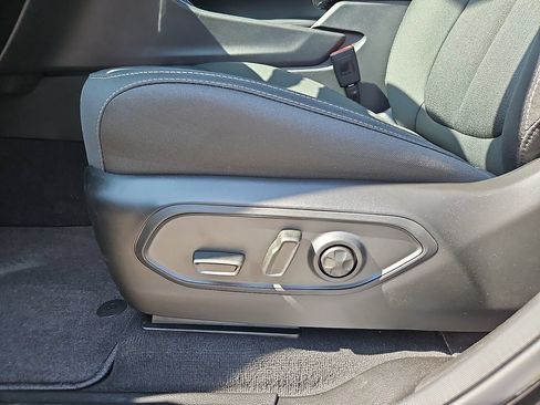 New 2026 Jeep Grand Cherokee Laredo AWD/4WD image 14