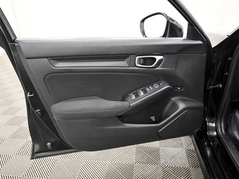 Certified 2025 Honda Civic Sport image 13