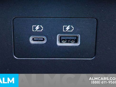 Used 2025 Nissan Pathfinder S image 61