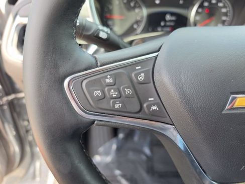 Used 2024 Chevrolet Equinox LT AWD/4WD image 30