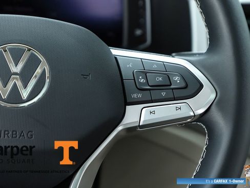 Used 2022 Volkswagen Atlas SE w/ Panoramic Sunroof Package image 22