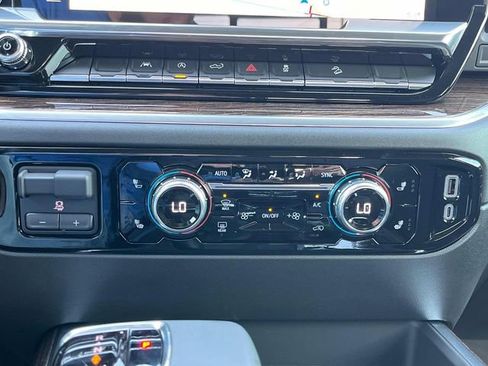 New 2026 GMC Sierra 1500 Elevation w/ Preferred Package AWD/4WD image 28